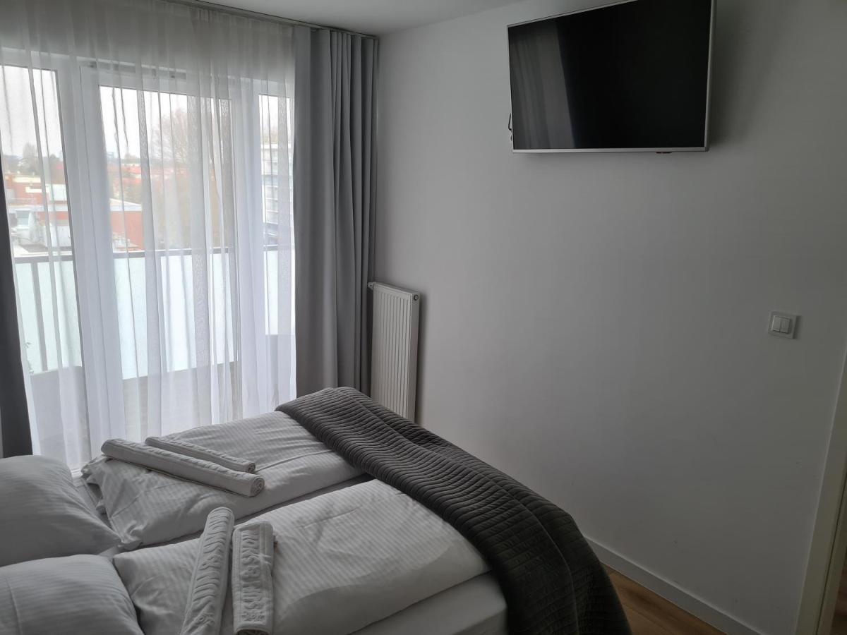 Nowy Apartament: Beachside Comfort with Modern Amenities Kolobrzeg Exterior photo